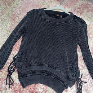 free people crew neck !!